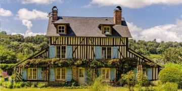 The Spinney house sis